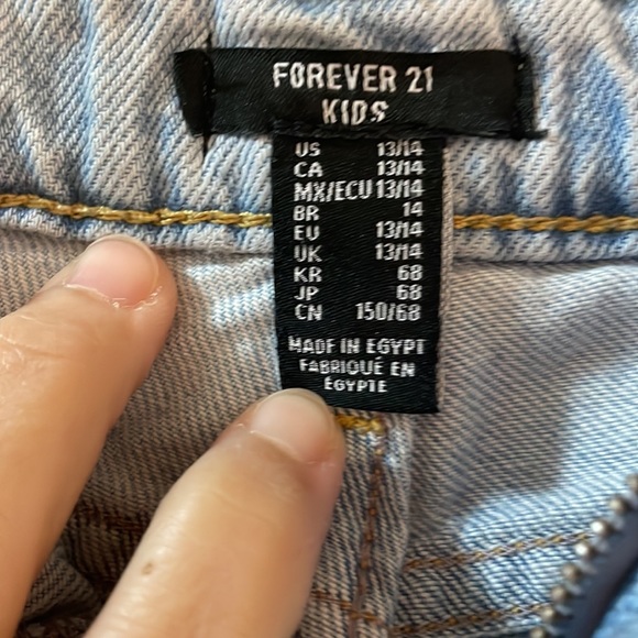 Forever 21 kids jeans - Picture 5 of 5